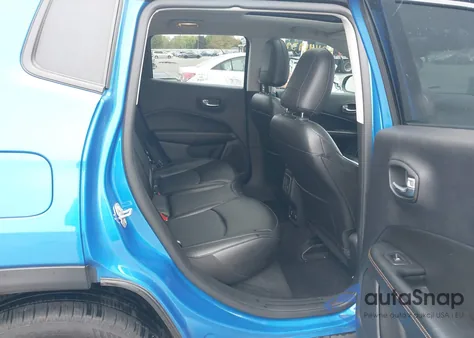 2020 Jeep Compass Limited 4X4 from USA, damaged, VIN 3C4NJDCB0LT104325